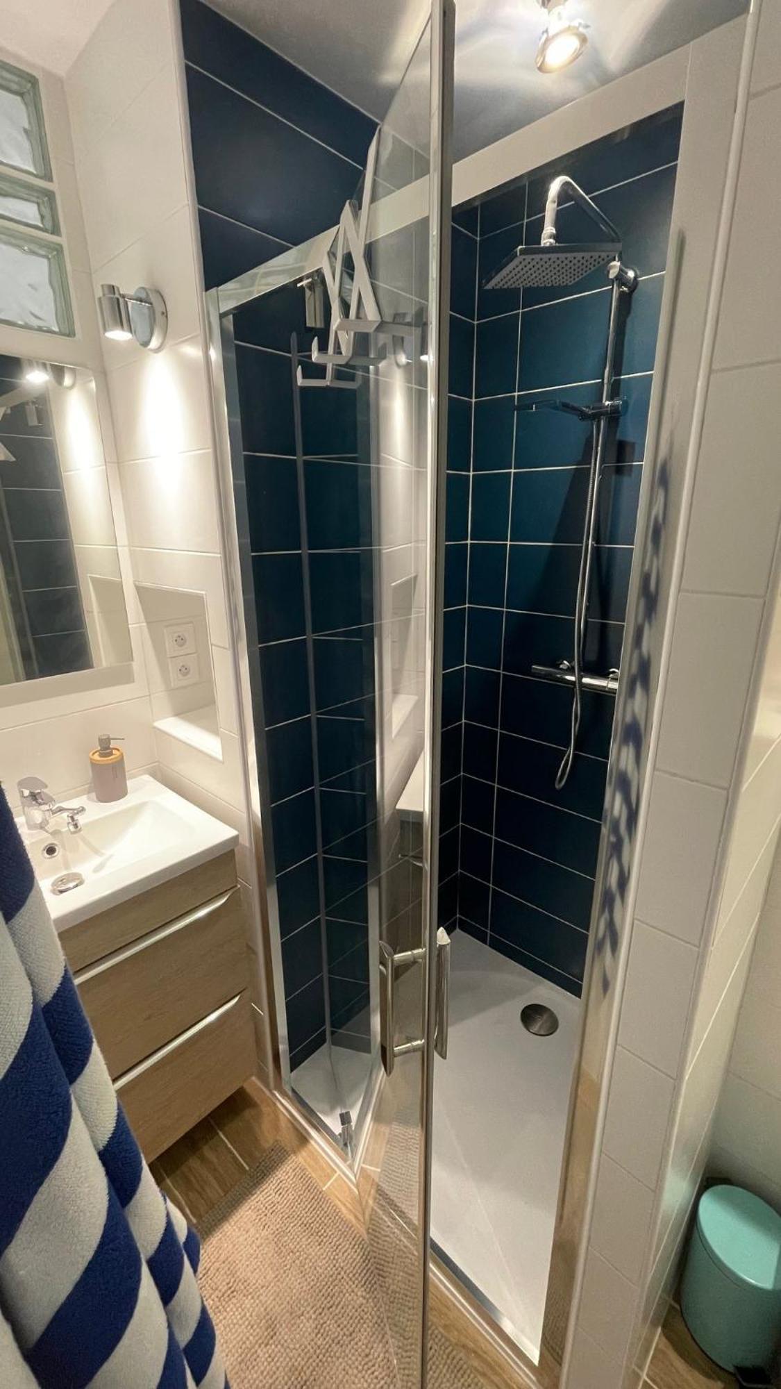Joli Studio Vue Mer, Piscine, Tennis, Parking 앙티브 외부 사진